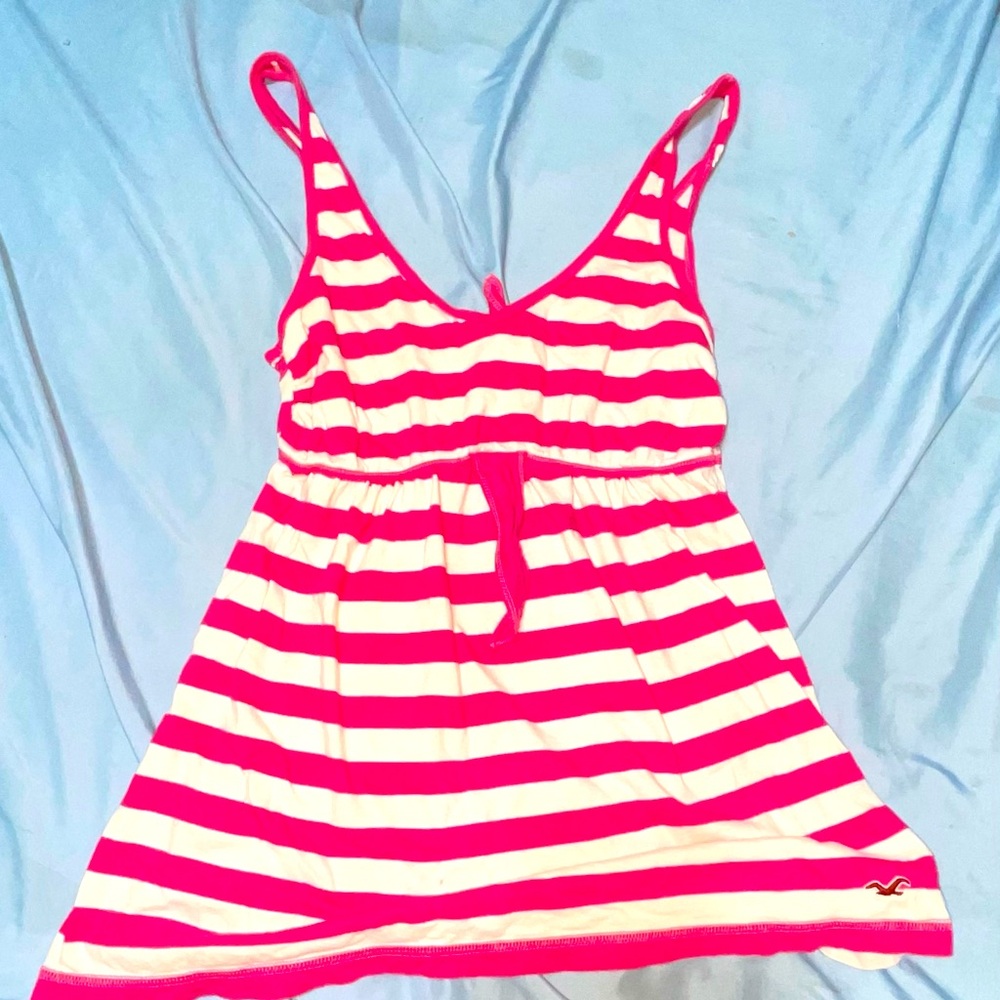 Good condition vintage hollister tank top/blows